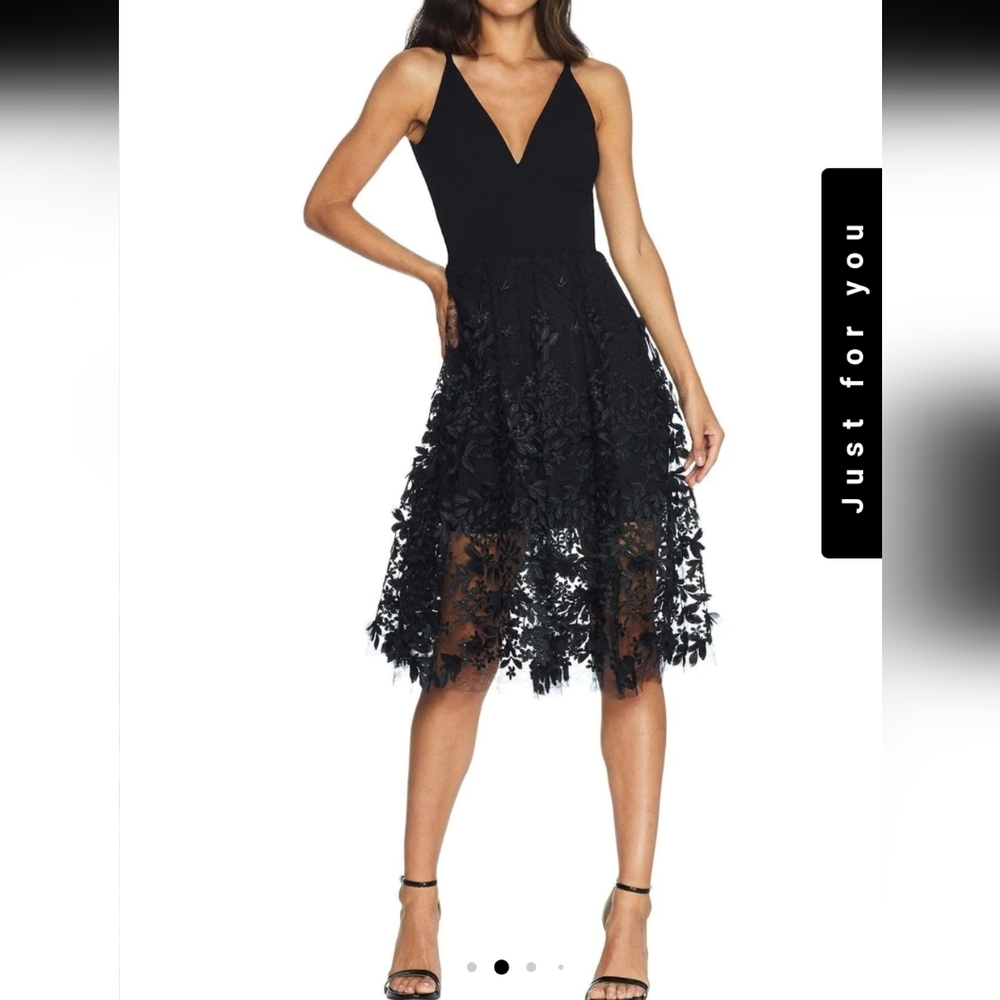 NWT Dress the Population Darleen V-Neck Embroidered Mesh Cocktail Dress